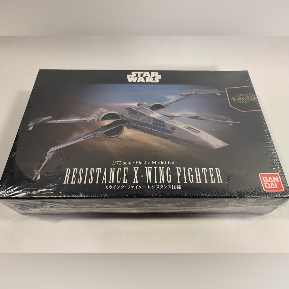 NEW SEALED Bandai Hobby Star Wars 1/72 X-Wing Fighter Building Kit 8"